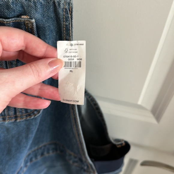 Old Navy Maternity Short Overalls - Picture 4 of 6